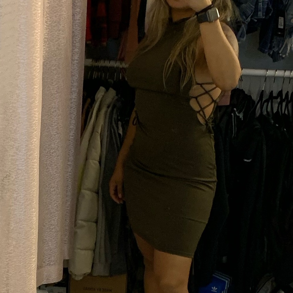 Olive green dress, 1 tiny stains but barley noticeable